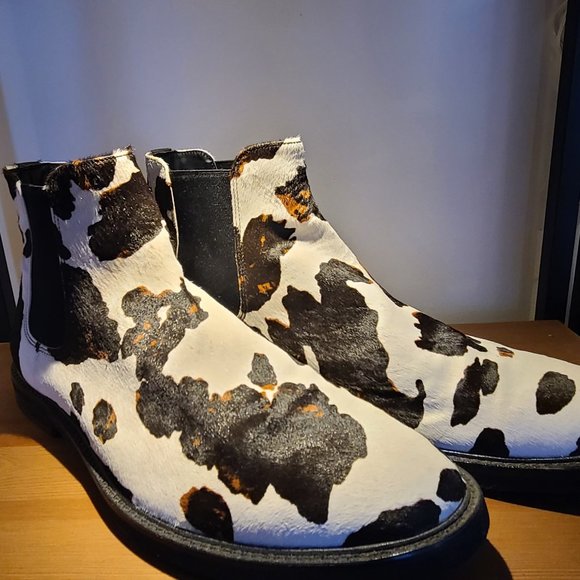 Cow Print Animal Chelsea Boots Booties ALDO - Picture 2 of 12